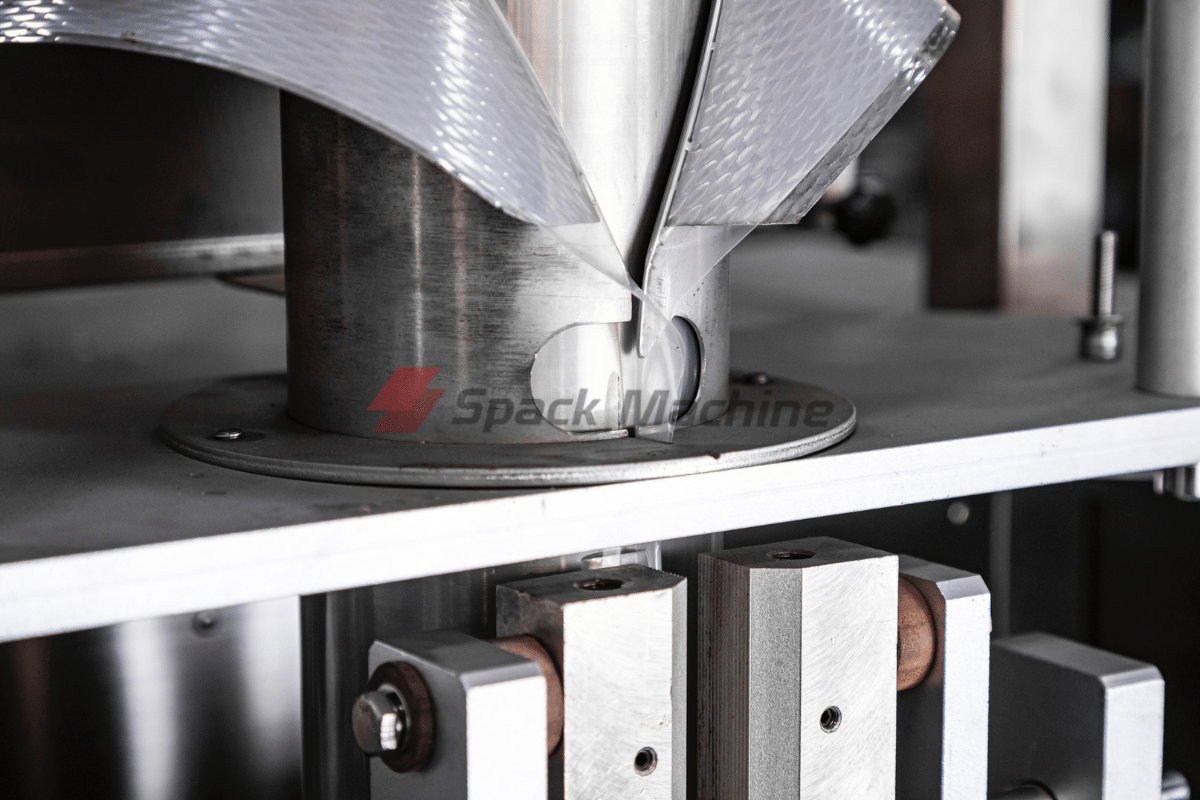 collar type packaging machine manufacturer - spackmachine